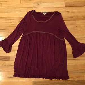 Easel 3/4 Sleeve Tunic